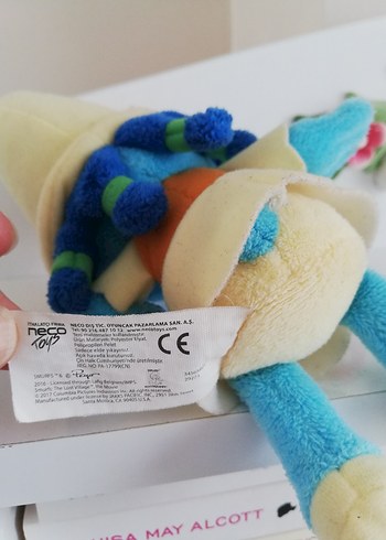 Beden Renk Kayıp Köy The Smurfs Çiçek Şirin