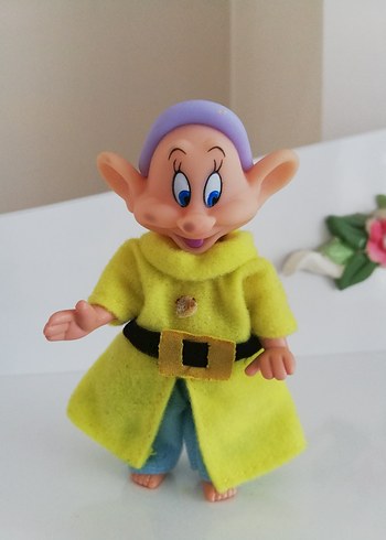 Disney Utangaç Yedi Cüceler