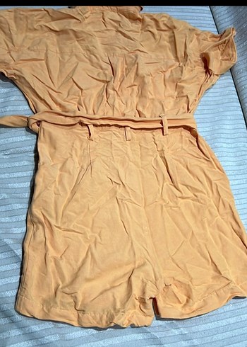 Kemerli Bej Kısa Kadın Tulum - Görsel 4