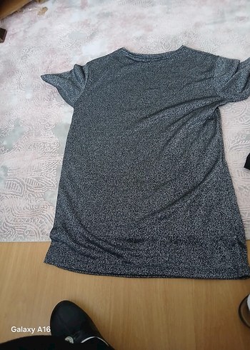 Kadın tişört uzun elbise olarakda kullanılabilir - Görsel 3