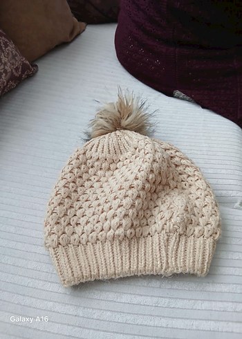 Kadın Bej Örgü Bere Ponponlu - Görsel 2