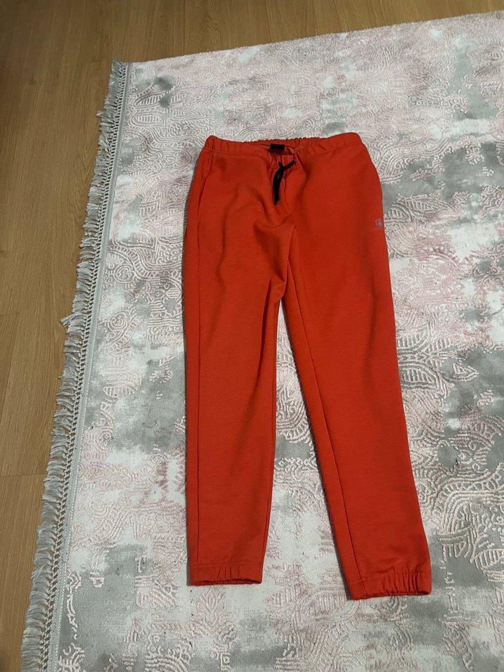 Kırmızı Rahat Kesim Kadın Eşofman Altı - Görsel 3