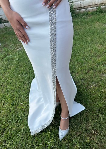 Straplez Beyaz Midi Abiye Elbise - Görsel 4