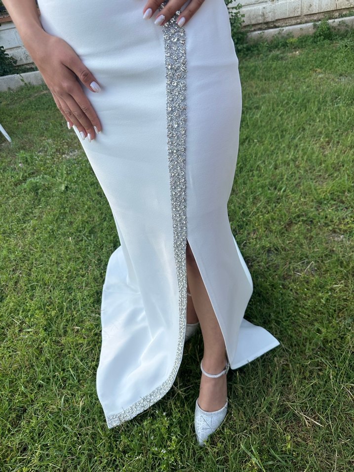 Straplez Beyaz Midi Abiye Elbise - Görsel 4