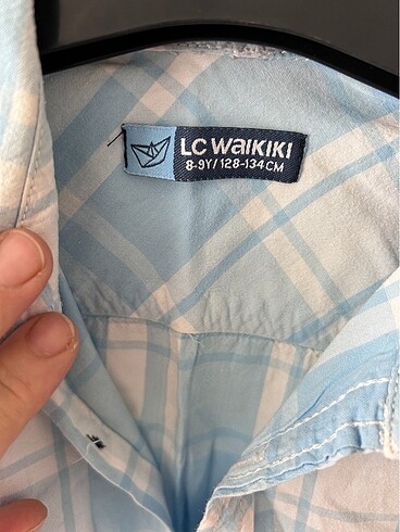 8 Yaş Beden LCW çocuk gömleği