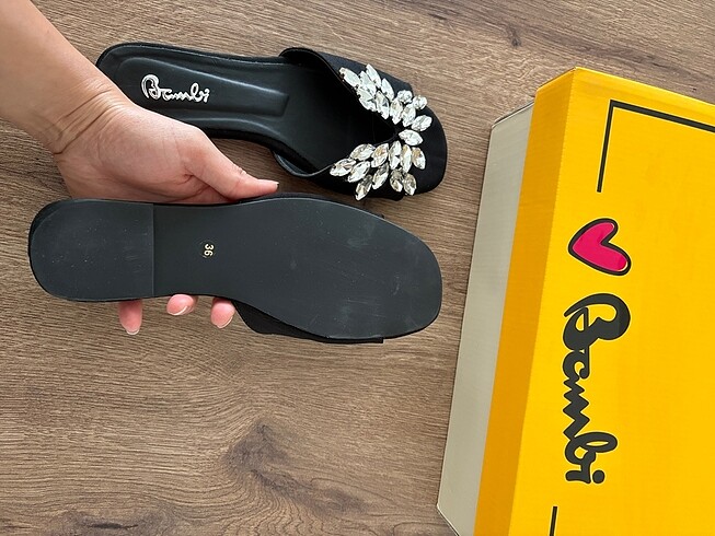 36 Beden BAMBİ TAŞLI SATEN TERLİK