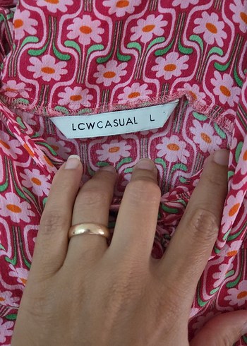 LC Waikiki Pembe Desenli Bağlamalı Midi Elbise