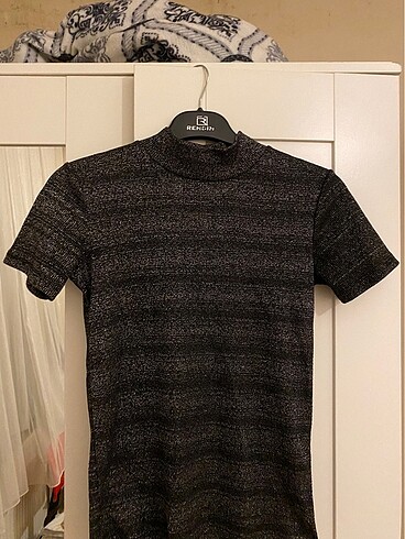 simli tshirt