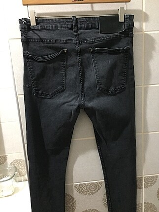 44 Beden siyah Renk ZARA ERKEK SİYAH PANTOLON ZARA MAN JEAN SİYAH