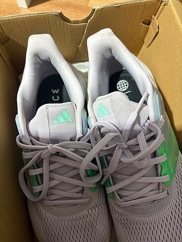 39 Beden Adidas spor ayakkabı