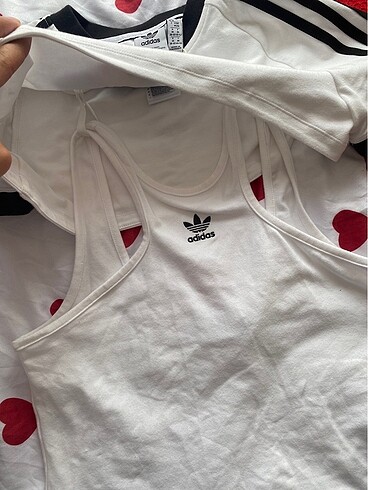 38 Beden beyaz Renk Adidas kadın crop