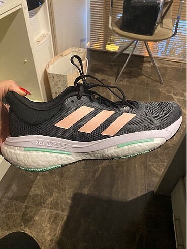 Adidas spor ayakkabı