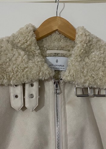 Stradivarius Krem Bej Kürklü Biker Mont - Görsel 7
