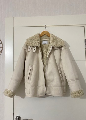 Stradivarius Krem Bej Kürklü Biker Mont - Görsel 2