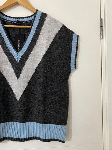 Antrasit v yaka süveter - Görsel 5