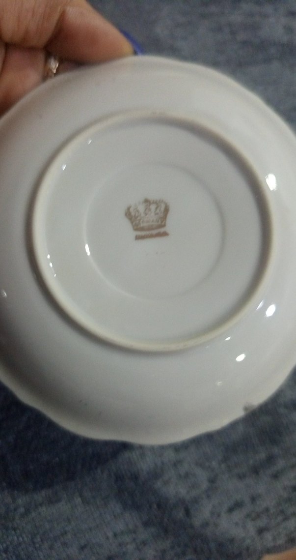 Altın detaylı beyaz porselen fincan takımı - Görsel 4