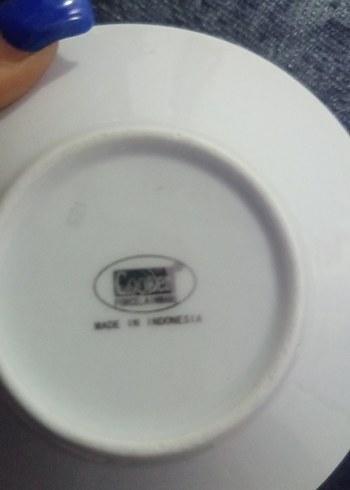 Gri Desenli Beyaz Porselen Fincan ve Tabağı - Görsel 3