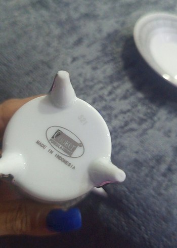 Gri Desenli Beyaz Porselen Fincan ve Tabağı - Görsel 2