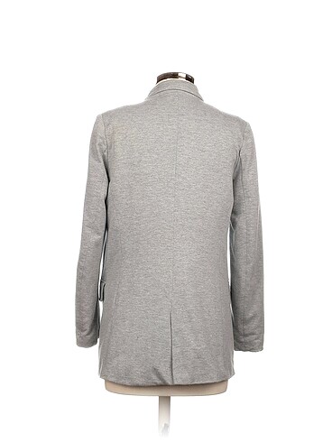 m Beden Stradivarius Blazer %70 İndirimli.