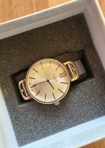 Altın gümüş  Renkli Kemer Detaylı Kadın Kol Saati - Görsel 4