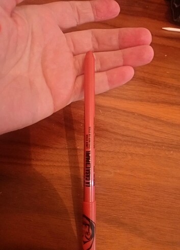 Beden NYX Epic Wear La Casa De La Paper göz kalemi