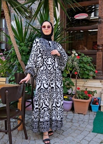 Bohem Etnik Desenli Siyah Uzun Elbise