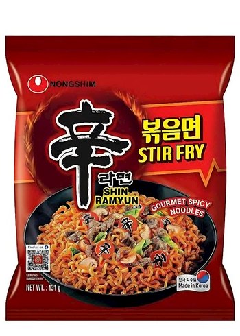 Nongshim Shin Ramyun Baharatlı Sote Eriştesi 131g