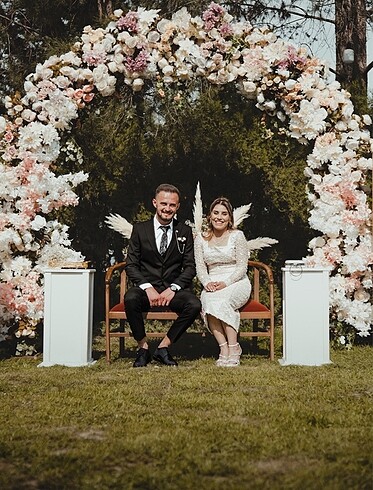 Diğer Söz, nişan, nikah elbisesi