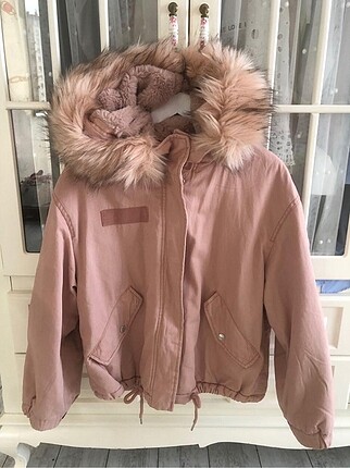 bershka mont