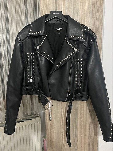 Zımbalı Zara Model Deri Ceket