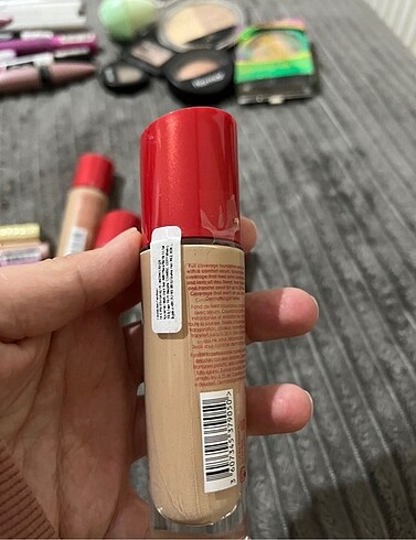 Rimmel London Rimmel london 200 soft beige