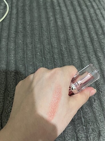 Loreal color riche shine ruj 642 - Görsel 5