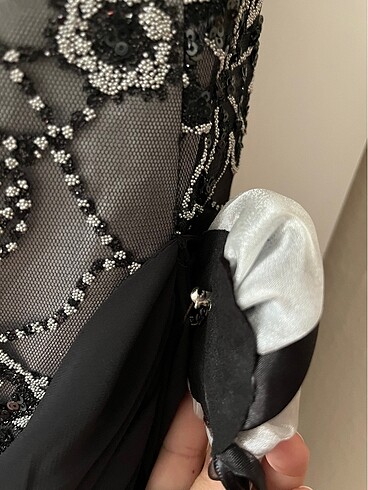 Siyah-gri işlemeli abiye - Görsel 5