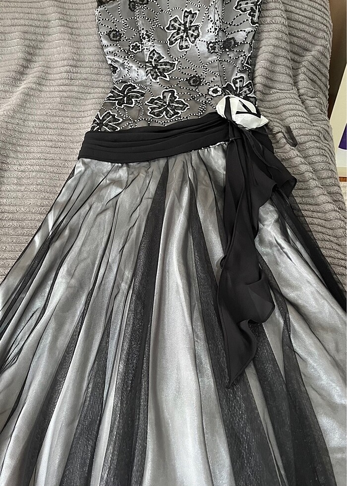 Siyah-gri  işlemeli abiye - Görsel 4