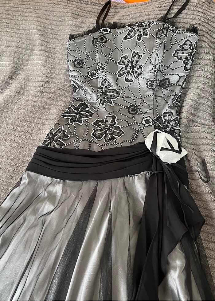 Siyah-gri  işlemeli abiye - Görsel 3