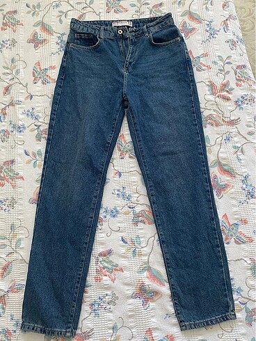 Mom Jean