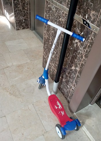 Renkli Mavi Çocuk Scooter - Görsel 3