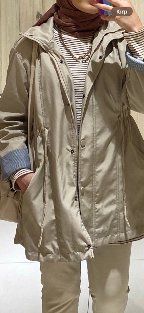 Düğmeli Bej Kadın Ceket, Yüksek Yaka, Uzun Kollu - Görsel 4