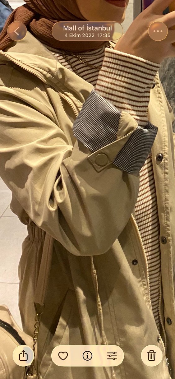 Düğmeli Bej Kadın Ceket, Yüksek Yaka, Uzun Kollu - Görsel 3