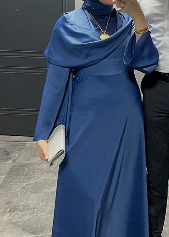 Mavi Parlak Uzun Drapeli Kadın Elbise - Görsel 2