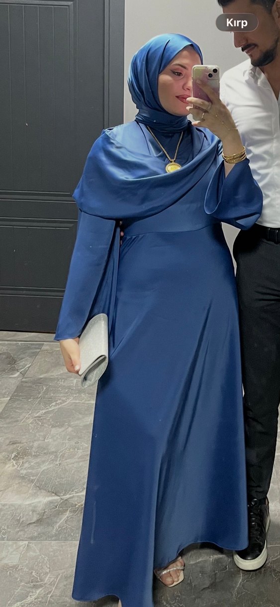 Mavi Parlak Uzun Drapeli Kadın Elbise - Görsel 2