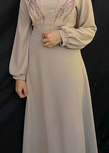 Nakışlı Bej Uzun Kollu Uzun Elbise - Görsel 2
