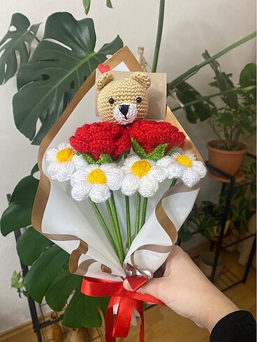 Solmayan çiçek buketi