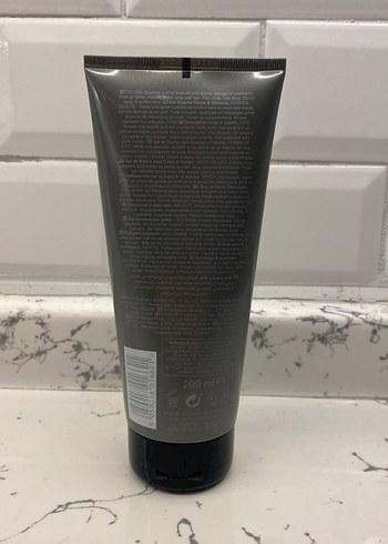 Avon Attraction Erkek duş jeli ve şampuan 200 ml sıfır parfümlü - Görsel 2