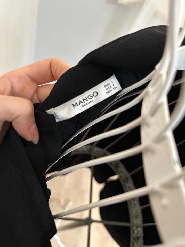 Mango - Kadın Siyah V Yakalı Pilili Midi Elbise - Görsel 5