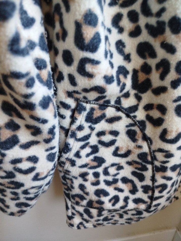 Leopar Desenli Gri Kapüşonlu Hamile Ceketi - Görsel 3