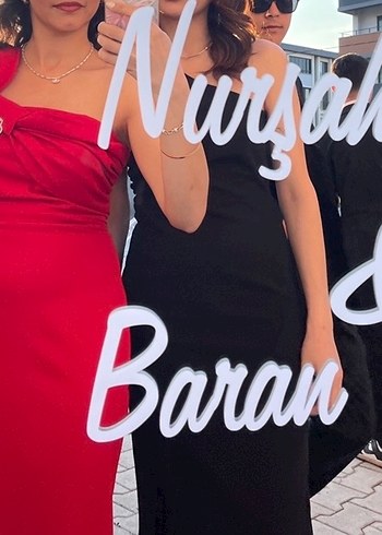 Kırmızı Tek Omuz Broş Detaylı Yırtmaçlı Uzun Abiye Elbise S Bede - Görsel 2