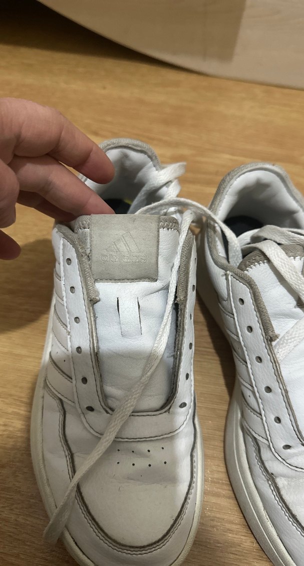 Beyaz Minimalist Kadın Spor Ayakkabı - Görsel 2