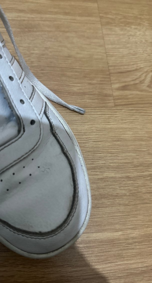 Beyaz Minimalist Kadın Spor Ayakkabı - Görsel 3