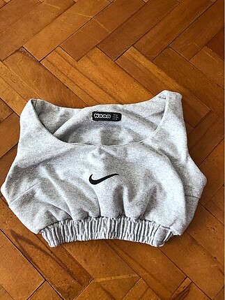 Nike yarım atlet